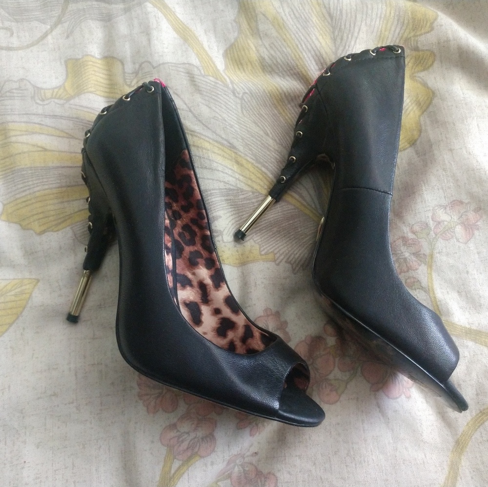 Betsey Johnson Lace up Peep Toe heels